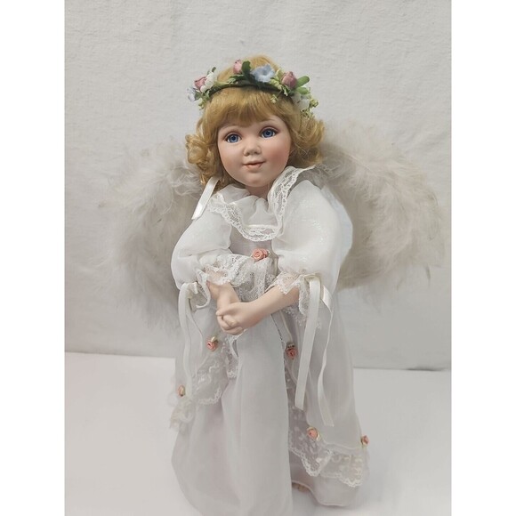 Angel Doll By Sandra Kuck Love Comes on Angels Wings Attachable  Wings Stand - Picture 6 of 11